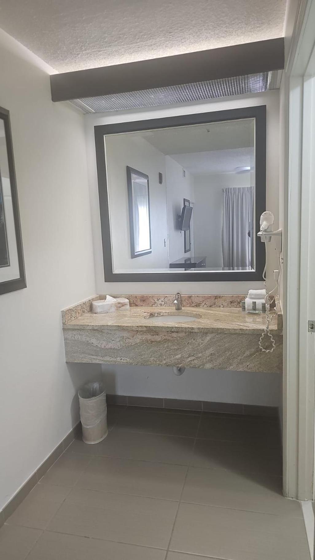 Montreal Suites Orlando Exteriör bild