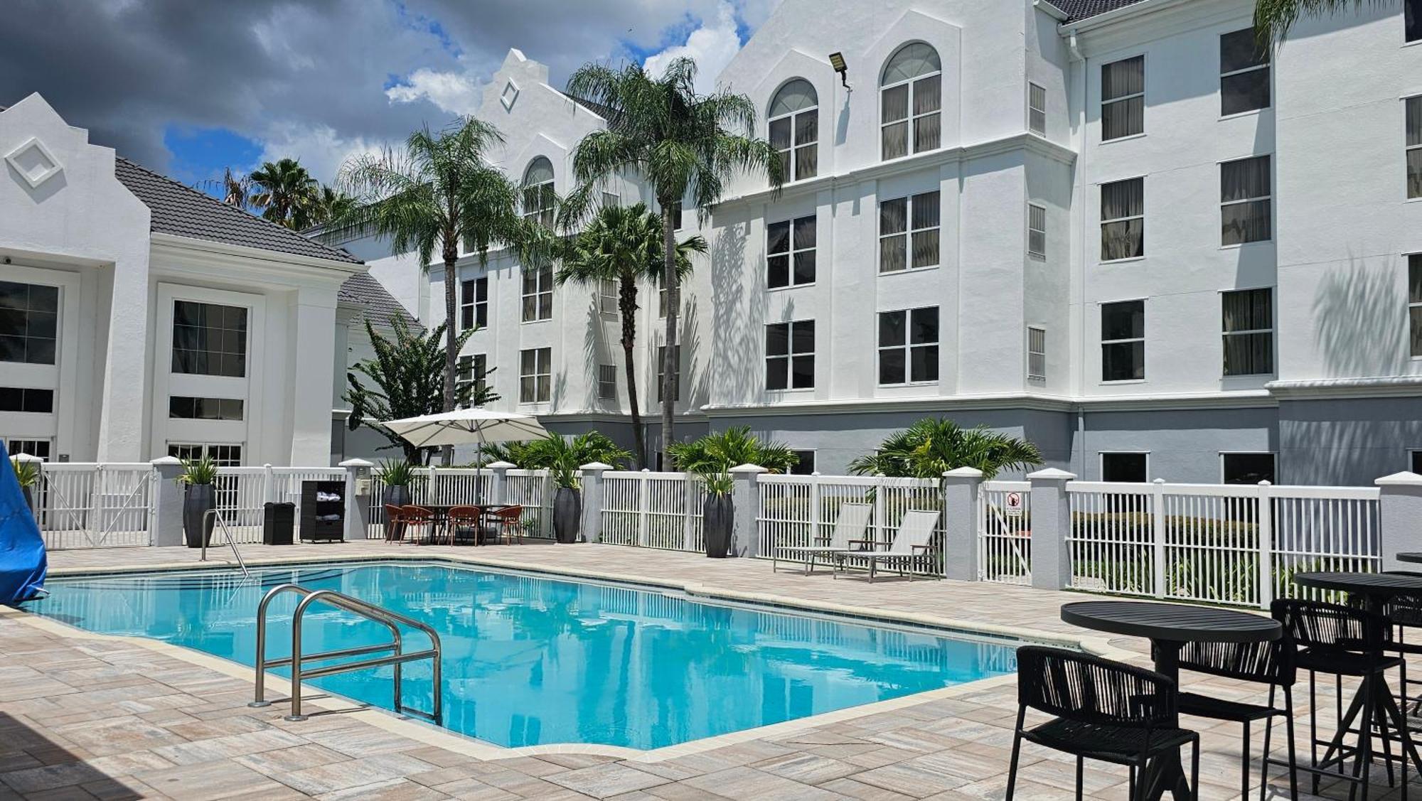 Montreal Suites Orlando Exteriör bild